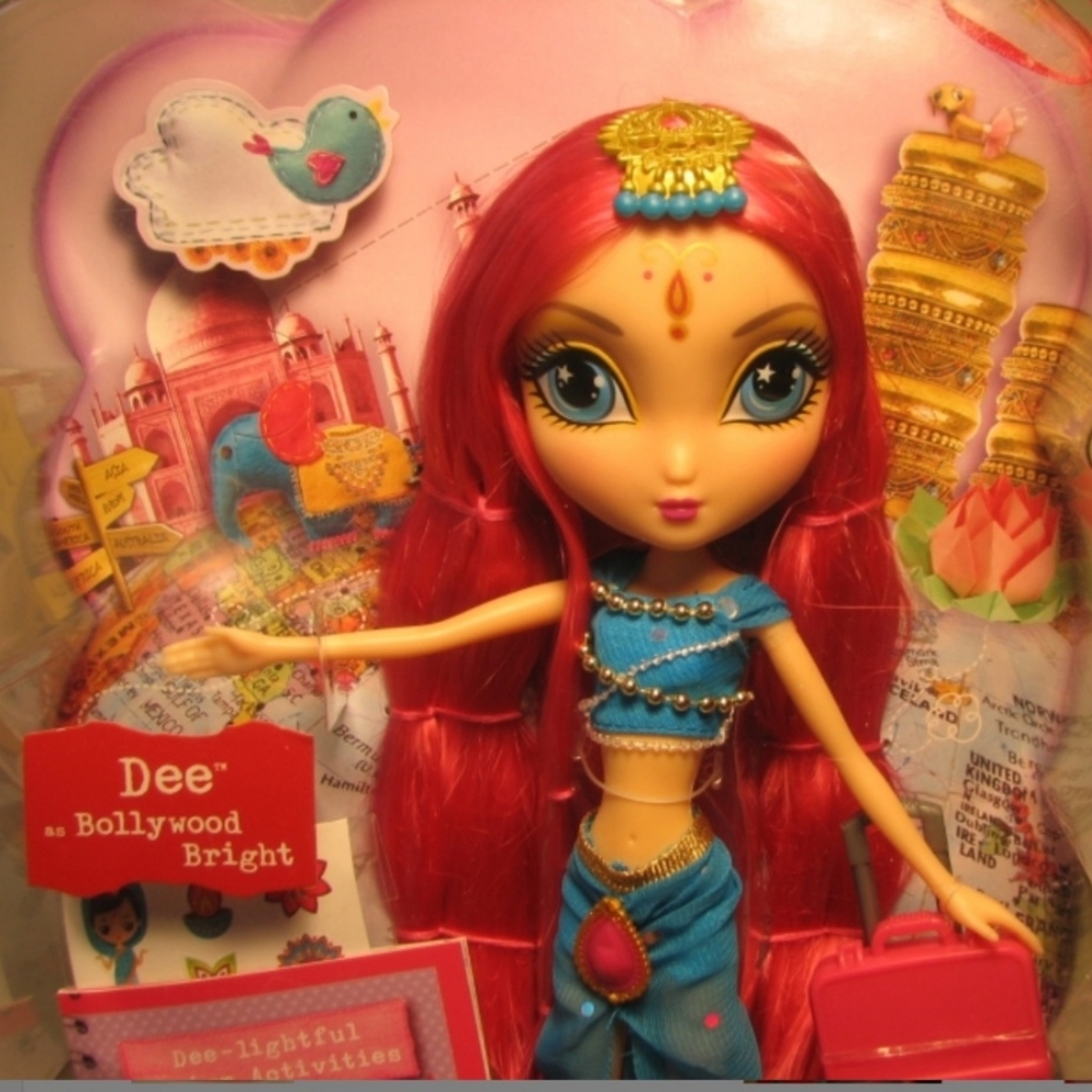 La Dee Da Runway Vacay Dee 10 inch doll - Picture 2 of 2
